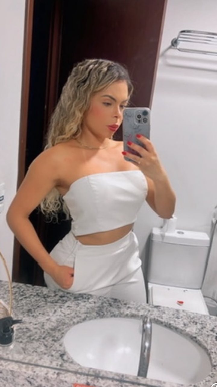 Alessandra, massagista em Belo Horizonte